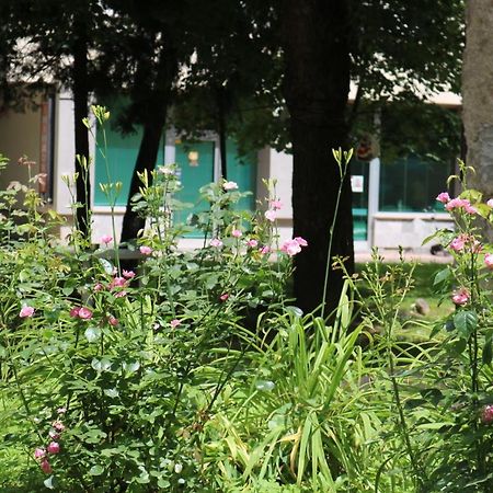 Right Place Apartment Високо Екстериор снимка