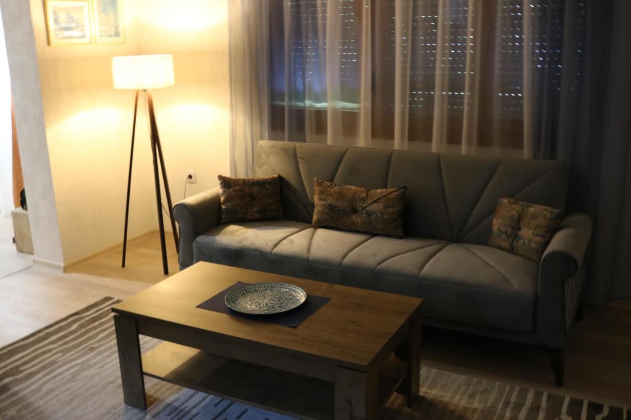 Right Place Apartment Високо Екстериор снимка
